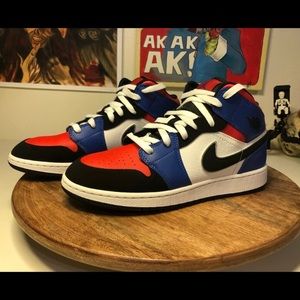 Nike Jordan 1 top three mid sz7y/ Jordan jerseyszM